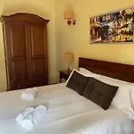 Esmeralda بيت ضيافة كوميلاس