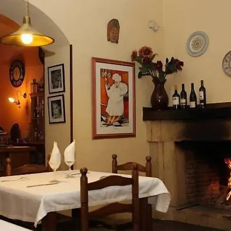 Esmeralda 3* Comillas