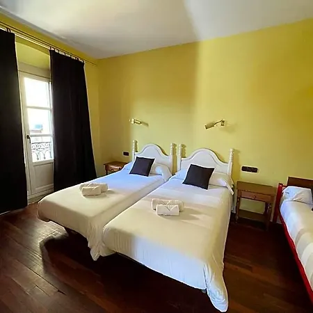 Guest house Esmeralda 3*