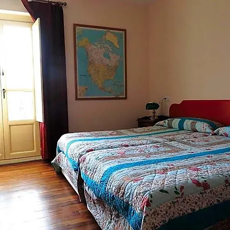 Esmeralda 3*