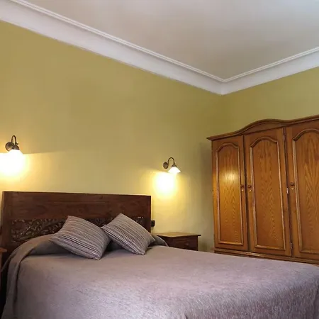 Guest house Esmeralda 2*
