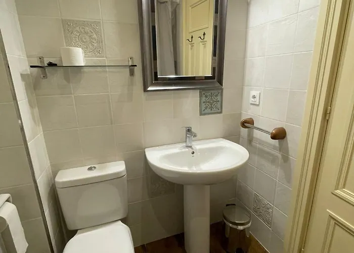 埃斯梅拉达旅馆 3* 柯米拉斯