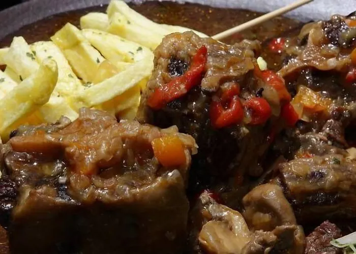 埃斯梅拉达旅馆 招待所 3*