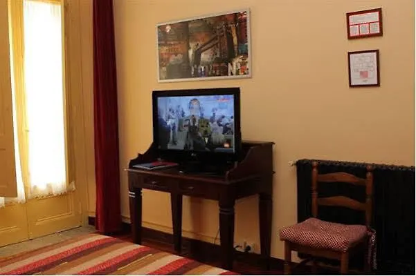 埃斯梅拉达旅馆 3* 柯米拉斯